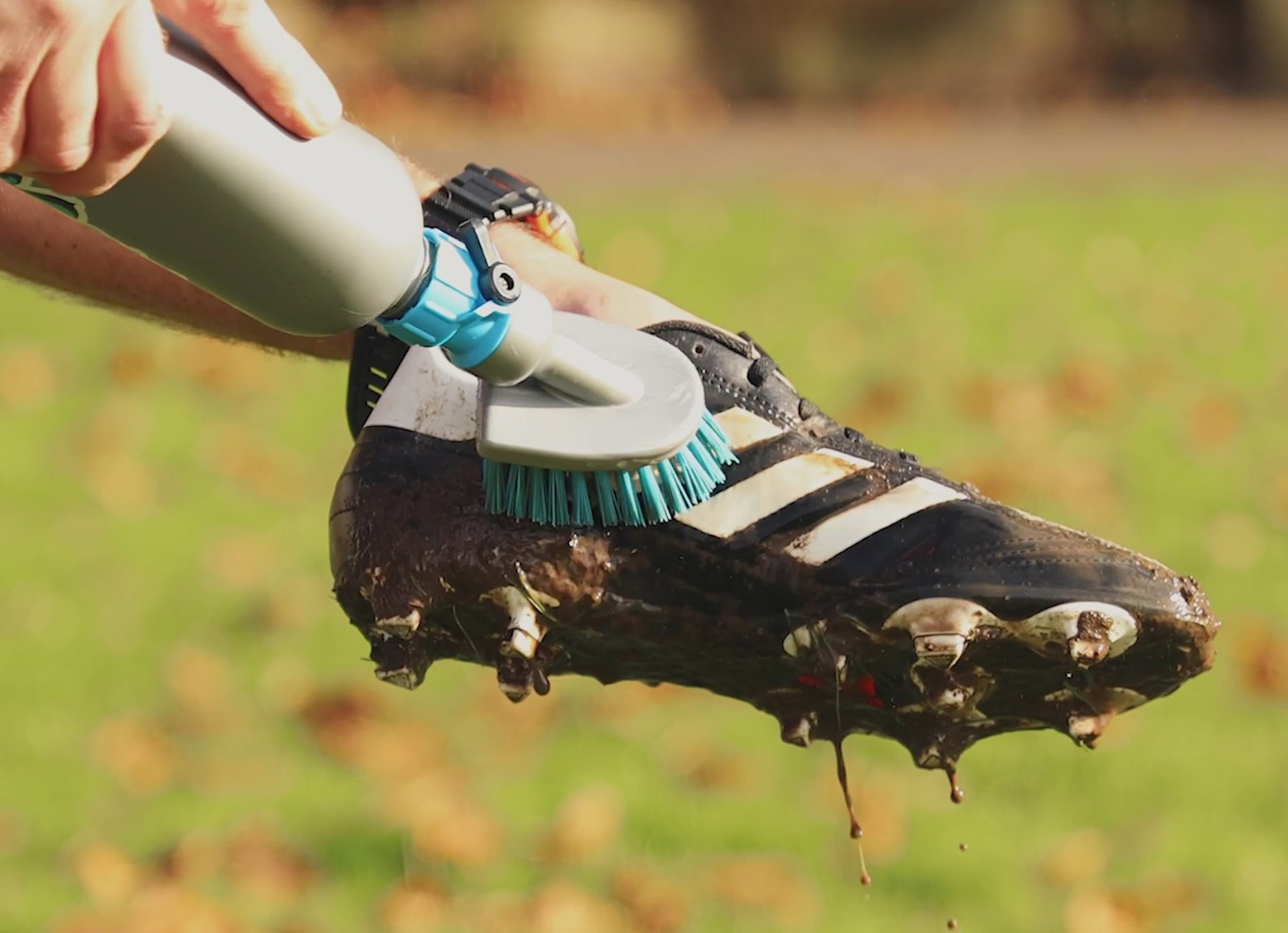 Rugby boot outlet brush